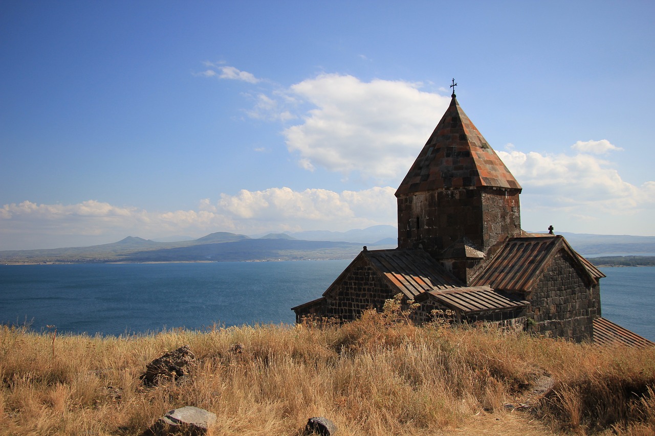 טרקים בארמניה: חקור את הנופים הקשוחים של המדינה